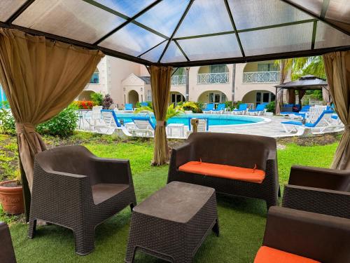 Jardín, Sunbay Hotel- Daily Breakfast & Beach Access Included in Maxwell Coast