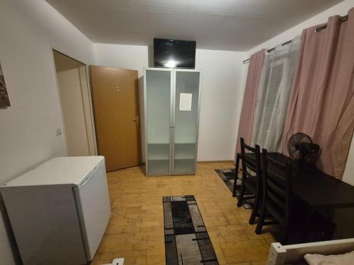 Vienna Room Nr 3 2
