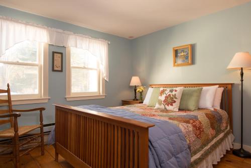 Golden Stage Inn in Proctorsville, USA