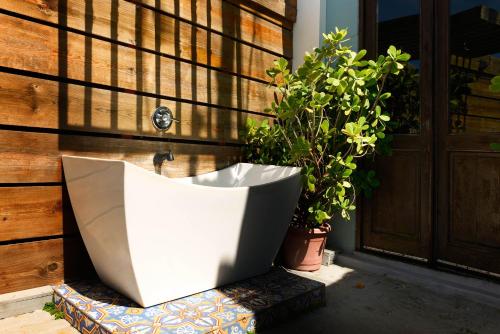 Facilities, El Colonial Hotel Open Bar Adults Only in San Juan