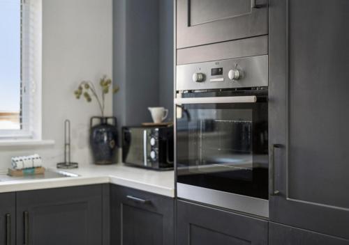 บริการและสิ่งอำนวยความสะดวก, Beautiful modern flat, opposite Ascot Racecourse - Pass the Keys in แอสคอท