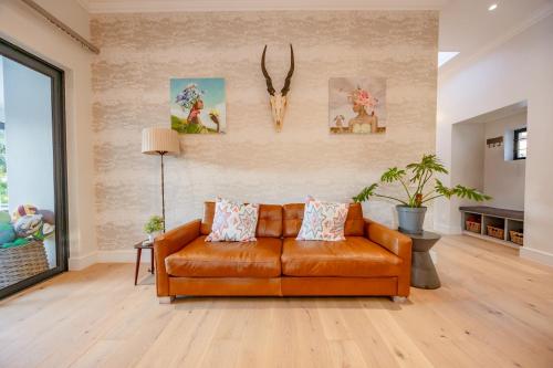 Secure Family Retreat Constantia - image 4