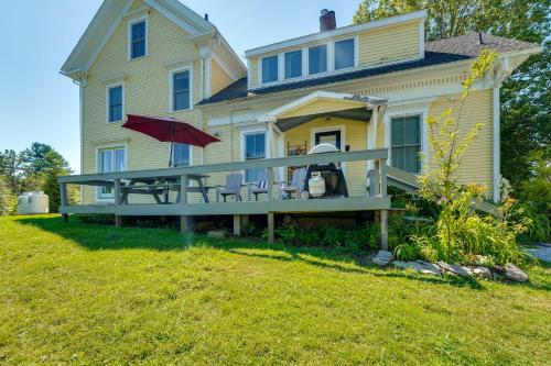 On-Site Pond: Spacious Family Home in Jefferson!