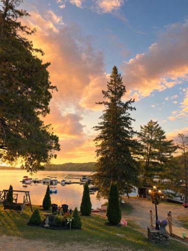 Little Hawk Resort & Marina