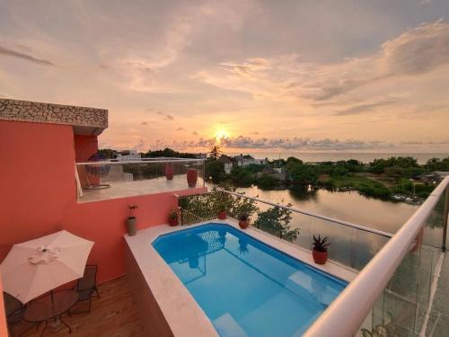 Large house in Cartagena with ocean views