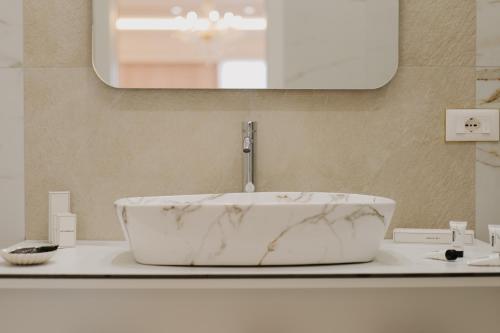 Golden Taulantia Suites & Rooms - image 5