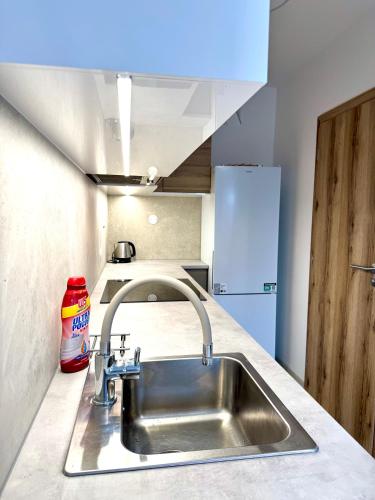 Prague 4 Modern Residence,Spacious 2BR Apartment in Praha-Šeberov