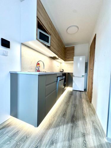 Prague 4 Modern Residence,Spacious 2BR Apartment in Praha-Šeberov