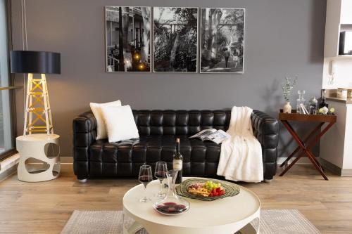 The Vintage Soul 2BR Barranco w AC & Free parking