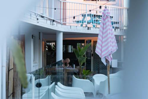 Παροχές, CALI Backpackers in Ακτή Σανσαϊν