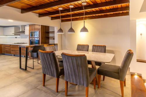 House Arana in סנטה קרוז