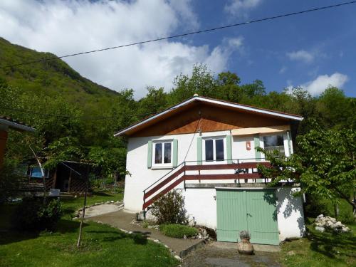 Hameau Melede Marmotte gîte à louer Saint-Pé-d'Ardet