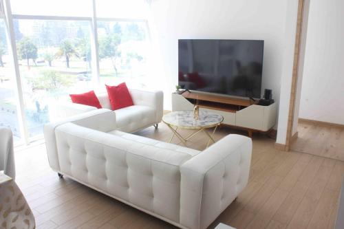 Cristal Home Apartment with a pool
