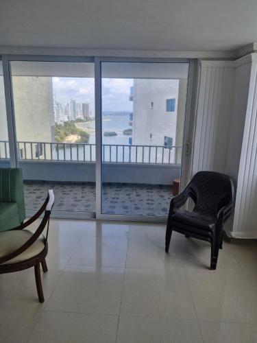 Beautiful apartment with a good oceanfront view