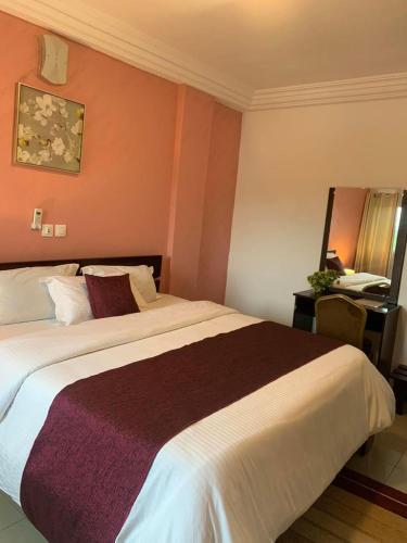 Canaan Hills & Hôtel Ressort (Canaan Hills & Hotel Ressort) in 亚穆苏克罗