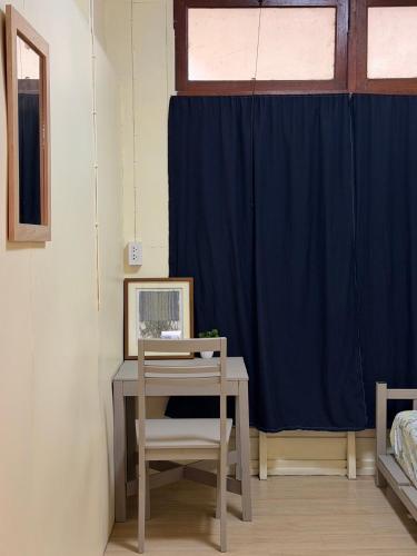 Single Room with Fan