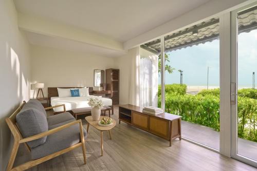 Palace Long Hai Resort  Room Type - Deluxe Beach Front Double