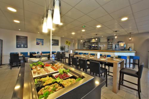 Étterem, Logis Hotel L'Air Marin in Rochefort