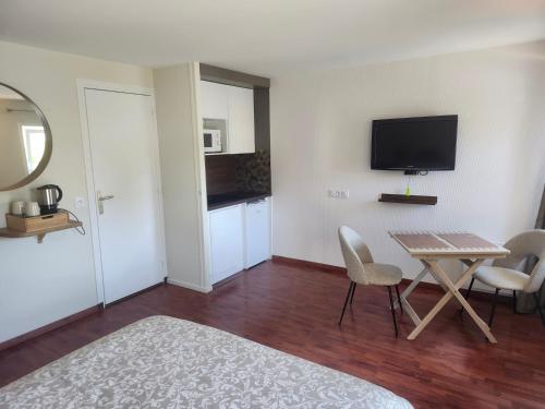 hotel photo