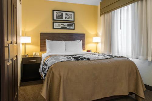 Mainstay Suites Pittsburgh Airport