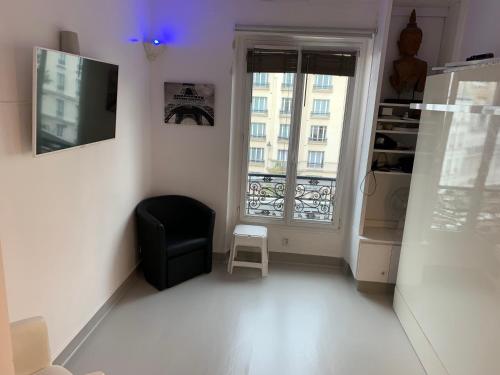 Studio flat near Eiffel Tower