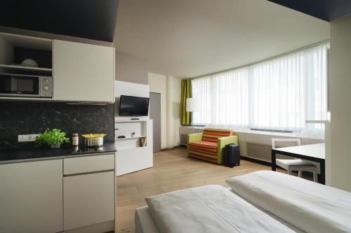 1 double bed