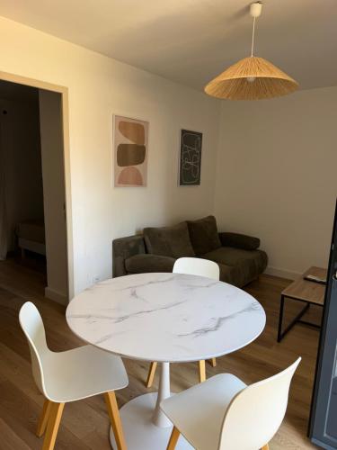 Appartement T2 climatisé avec terrasse privative - Location saisonnière - Corte