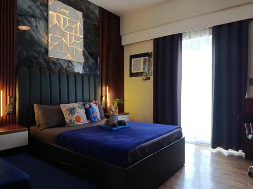 Amani's Bachelor Suite near Mactan Airport by A&C