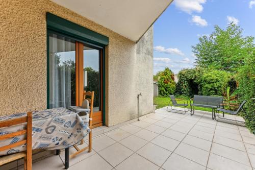 Kert, Spacieux, avec 3 chambres, grand salon et jardin in Lognes
