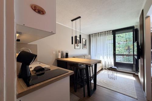 Appartement rénové avec balcon à Flumet