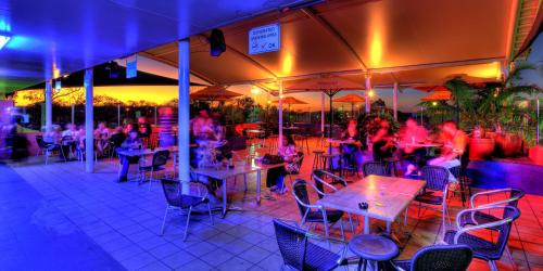 Ételek és italok, Overlander Hotel in Mount Isa