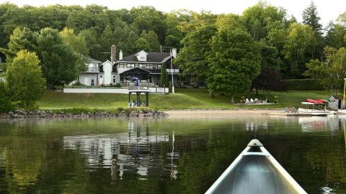 Sir Sam's Inn and Spa