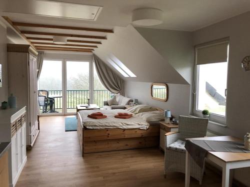 1 queen bed
