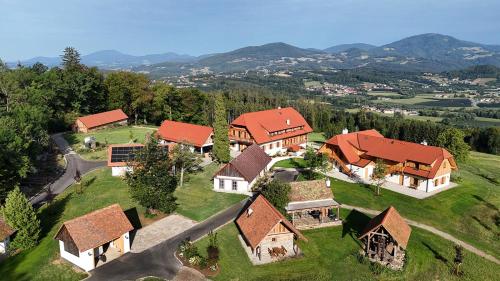 Dazumahl schafft besondere Augenblicke für Genießer im naturnahen Private Hideaway in der Oststeiermark in Puch bei Weiz, Österreich
