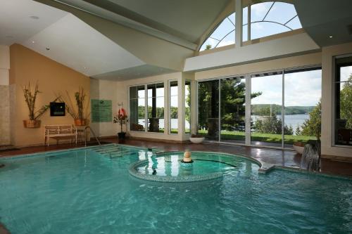 Sir Sam's Inn and Spa