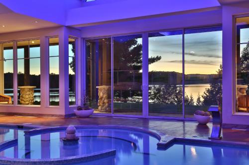 Sir Sam's Inn and Spa