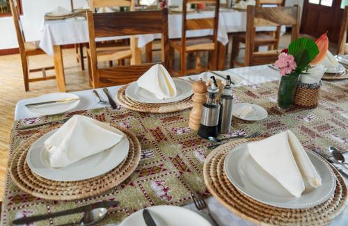 Restoran, Njaro Haven Resort in Weru Weru