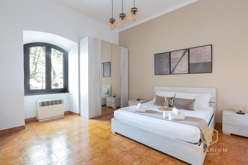 Imperium Merulana House - 2 steps from Colosseum, 3 Bedrooms, A-C