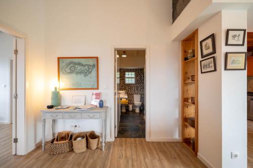Liiiving in Azores - Foros Main House in กาลเยตา เด เนสกิม