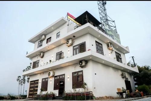 Hotel signature villa  in Sonipat
