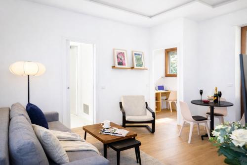 Elegant and Peaceful Apartment in EUR - Fully Renovated with Balcony