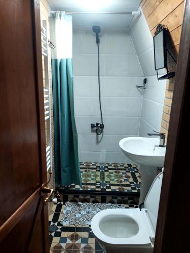 2 bedrooms, 4 beds