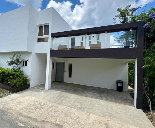 Metro Country Villa with BBQ and private pool in Juan Dolio for 6 in Juan Dolio Town Center