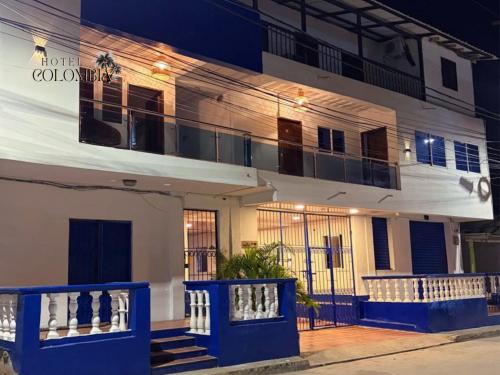 Hotel Colombia a una 1 cuadra de la Playa en Tolú