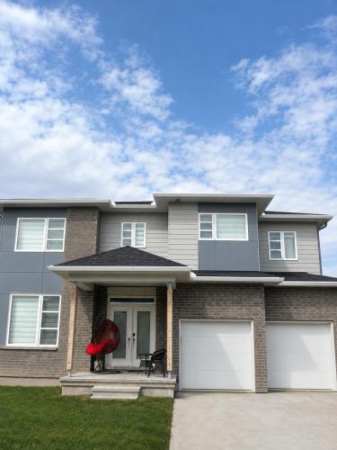 Cozy Navy Retreat-Private Ensuite in Cumberland (ON)