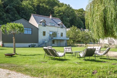 Maison tout confort en bord riviere proche Usse in Rigny-Usse (Centre)