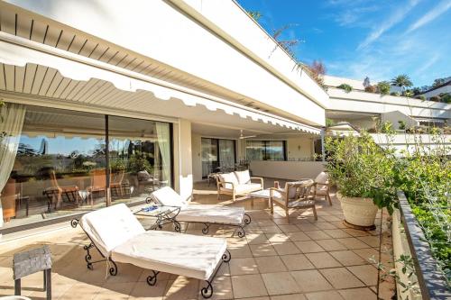 Appt standing Parking privé- Piscine 10 min croisette