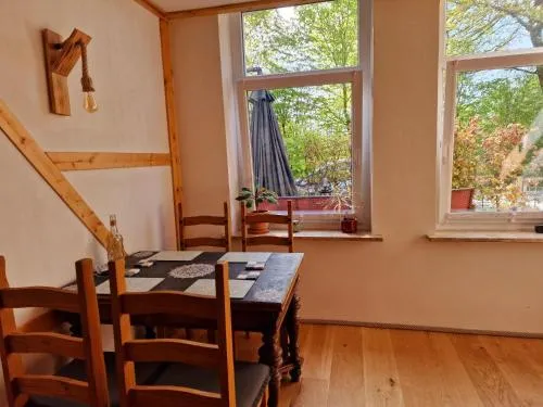 Klanggarten - Yoga, Wald, Stadtrand in Lübeck, Deutschland