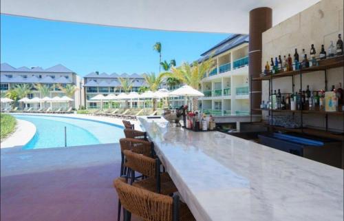 Peaceful Coastal Condo - image 3