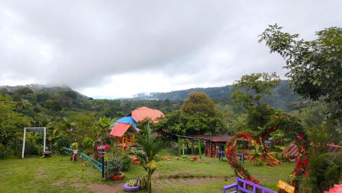 Sanagua Cascadas del Lavapatas